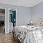 Woodstone Retreat Condo Right Next To Uga Golf Course!